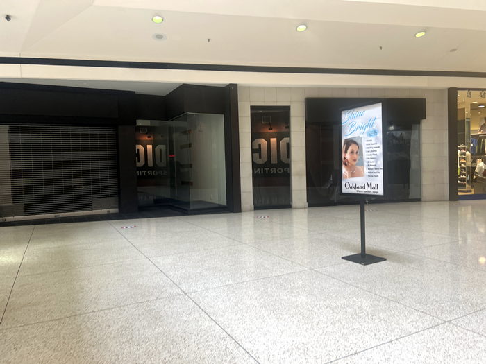 Oakland Mall - July 23 2022 (newer photo)